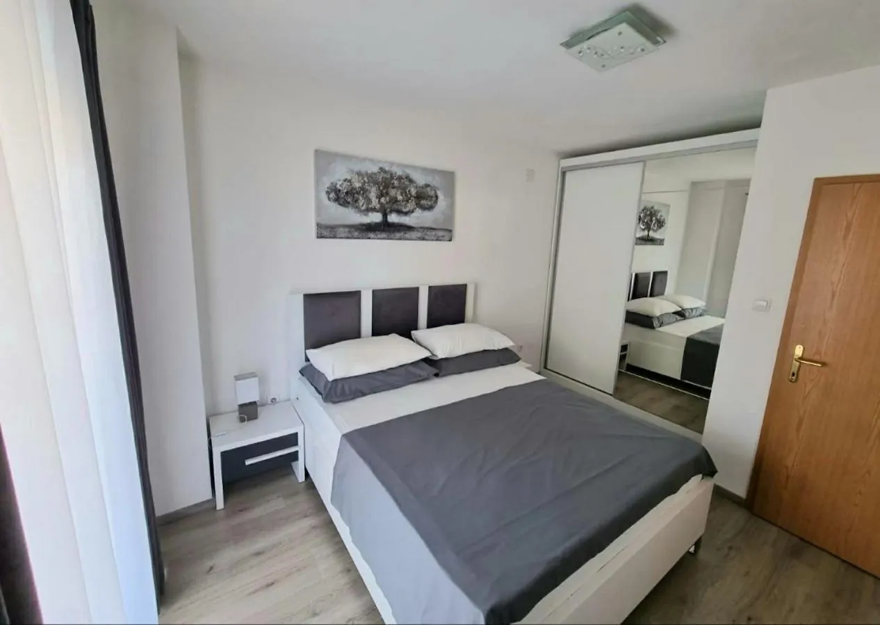 Apartment Apartmani Tomi - Trogir Ciovo