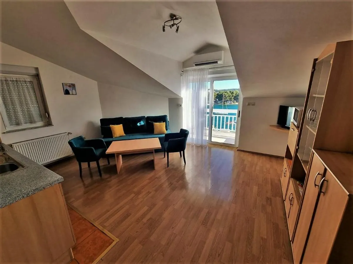 Apartmani Tomi - Trogir Ciovo Croatia